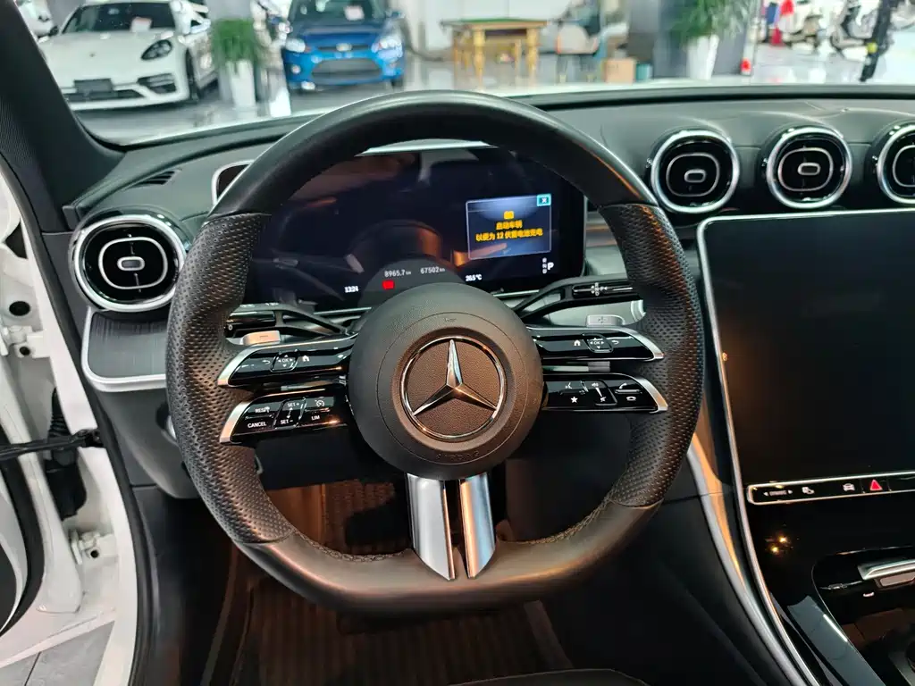 Mercedes-Benz C-Class — миниатюра 14