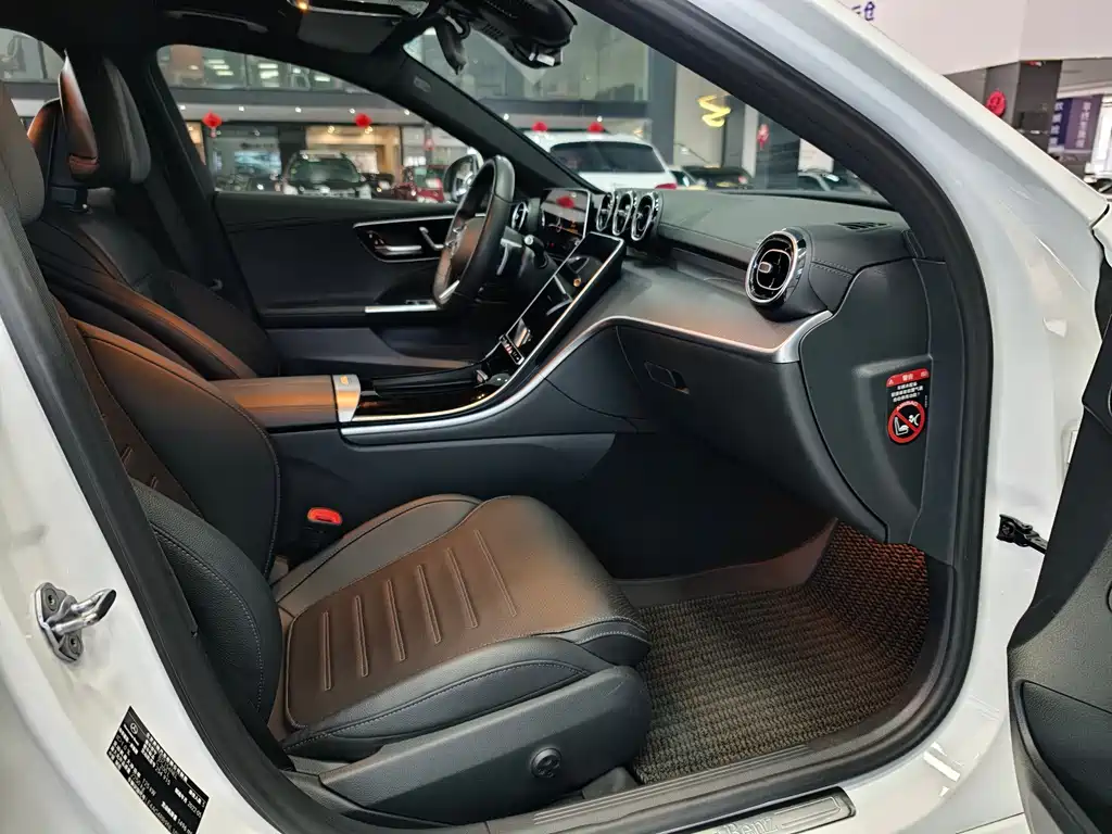 Mercedes-Benz C-Class — миниатюра 19