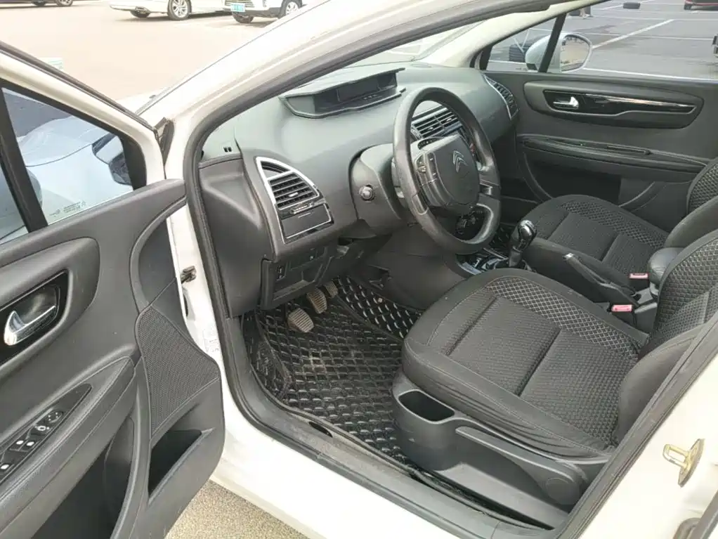 Citroen C-Quatre — миниатюра 16