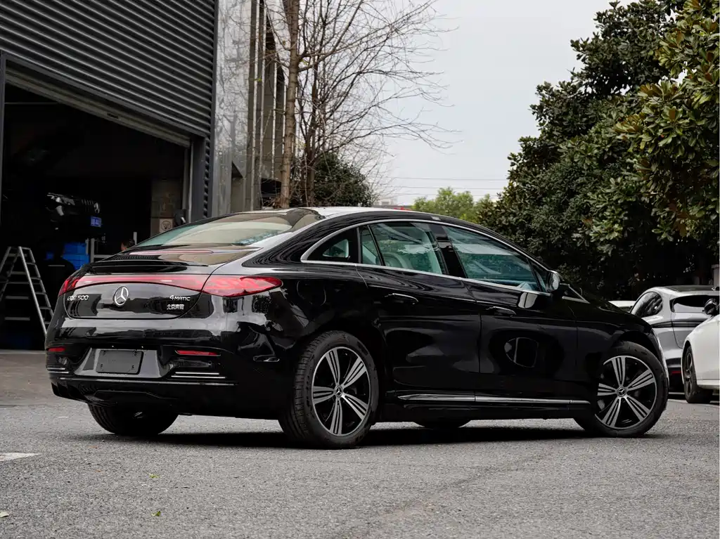 Mercedes-Benz EQE 2025 500 4MATIC