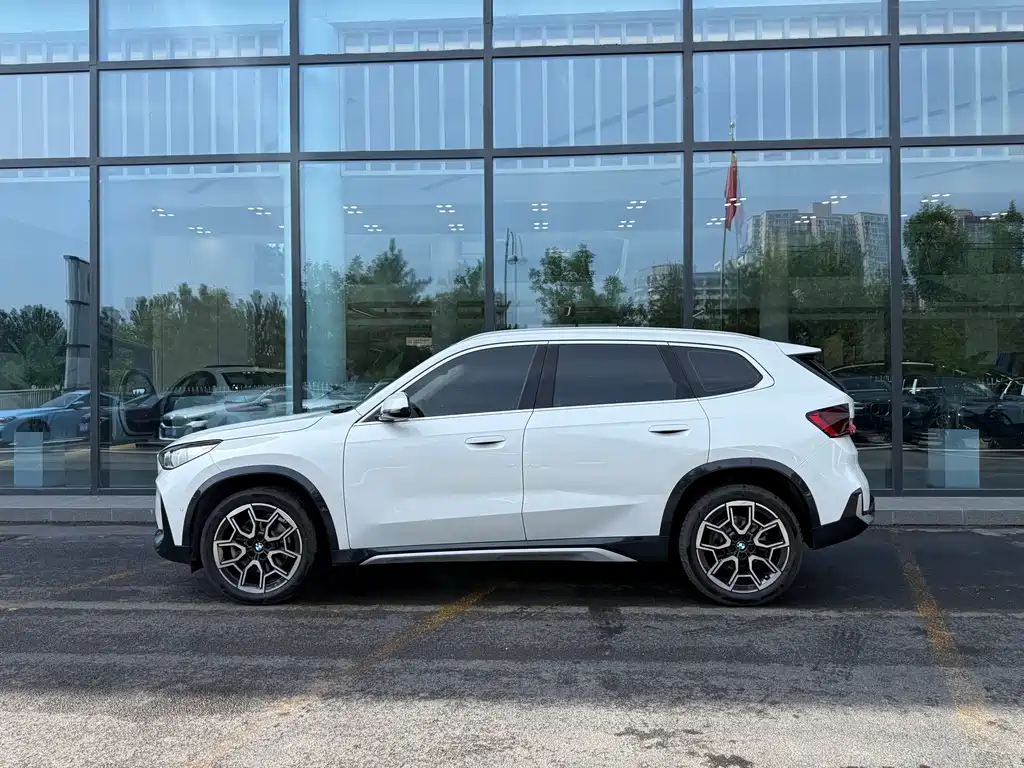 BMW X1 2025 sDrive25Li X