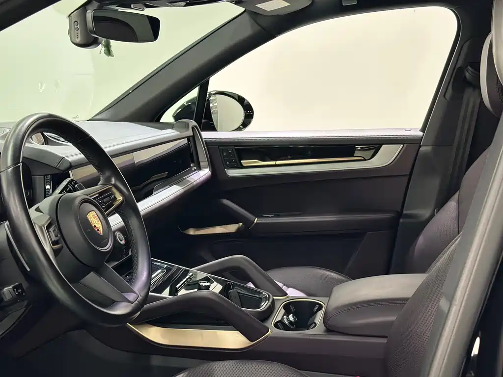 PORSCHE CAYENNE NEW ENERGY