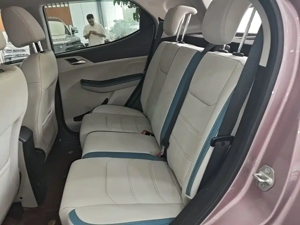 BYD Yuan Pro — миниатюра 17