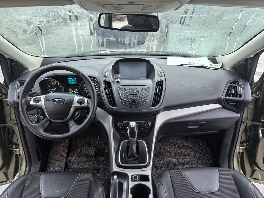 Ford Kuga — миниатюра 13
