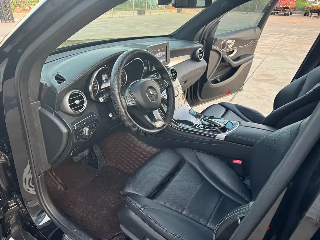 Mercedes-Benz GLC 2017 GLC 260 4MATIC Luxury