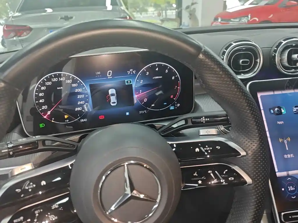 Mercedes-Benz C-Class — миниатюра 14
