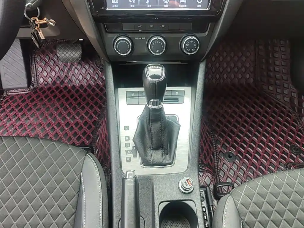 Skoda Octavia — миниатюра 14