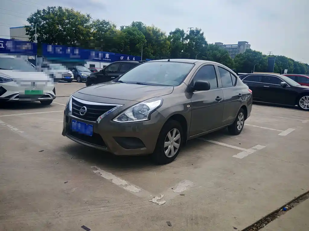 Nissan Sunny