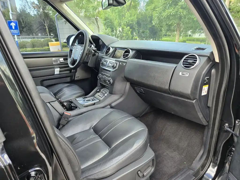 Land Rover Discovery 2015 3.0 SDV6 HSE