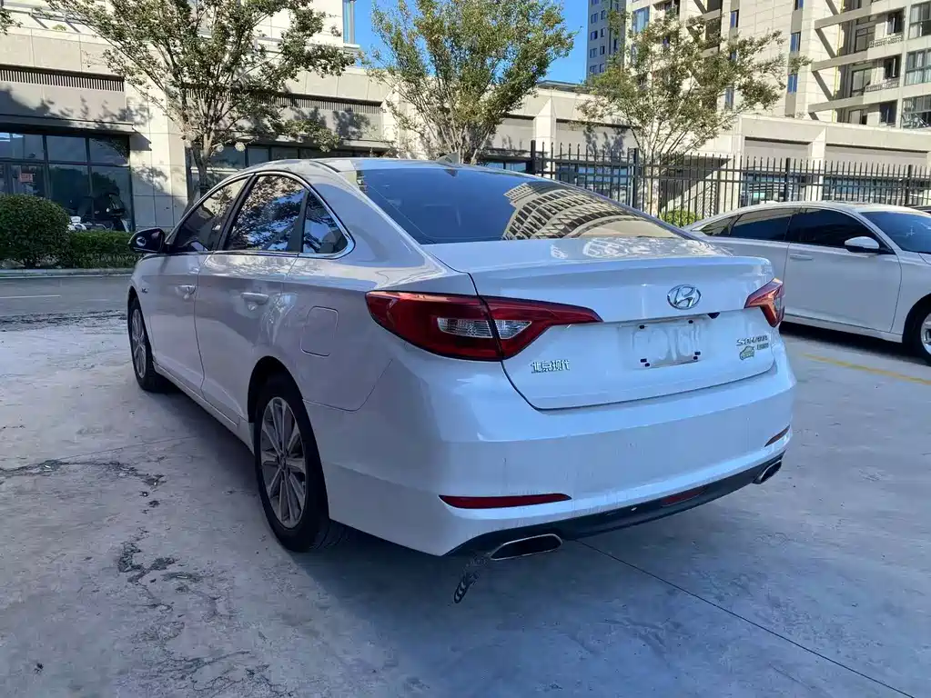Hyundai Sonata — миниатюра 4