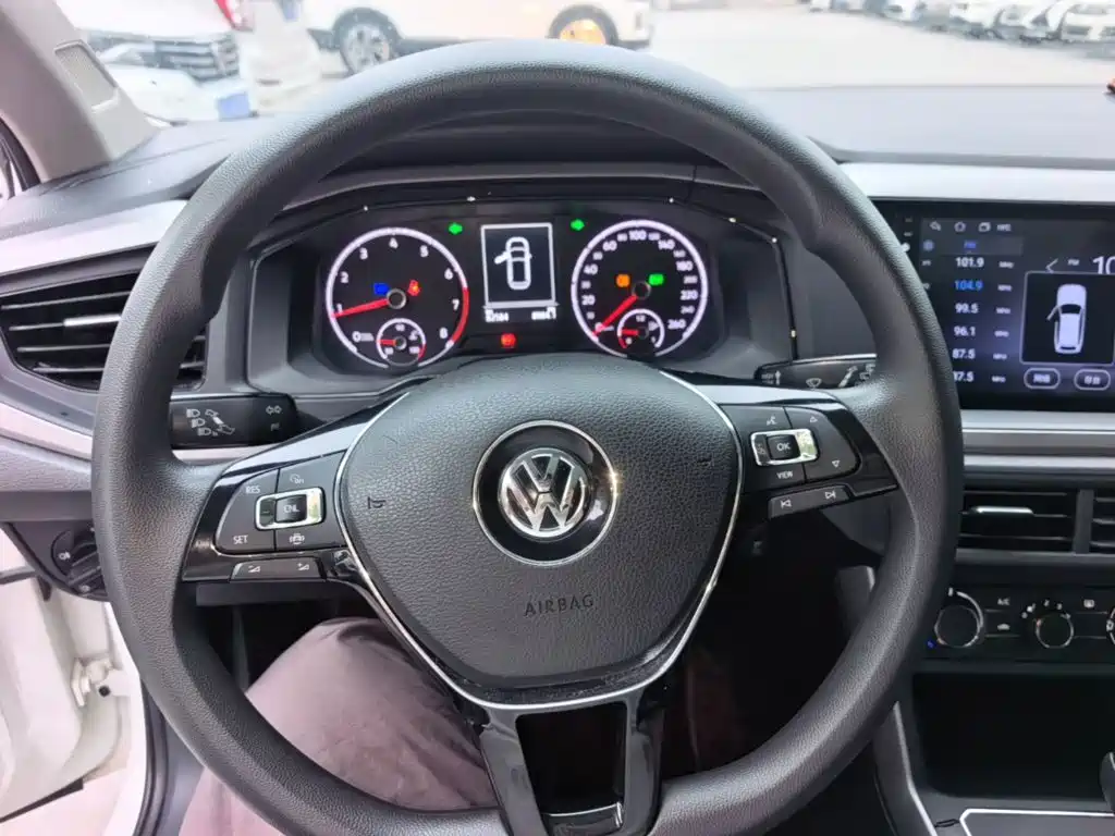 Volkswagen Polo — миниатюра 11