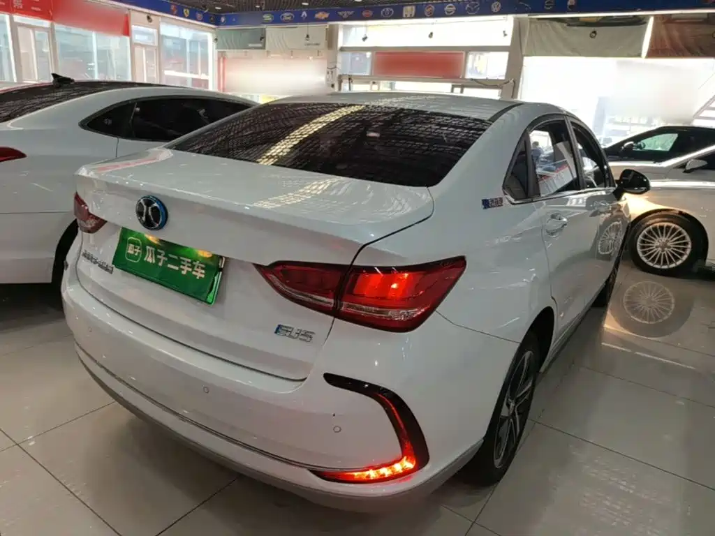 BAIC EU5 — миниатюра 7