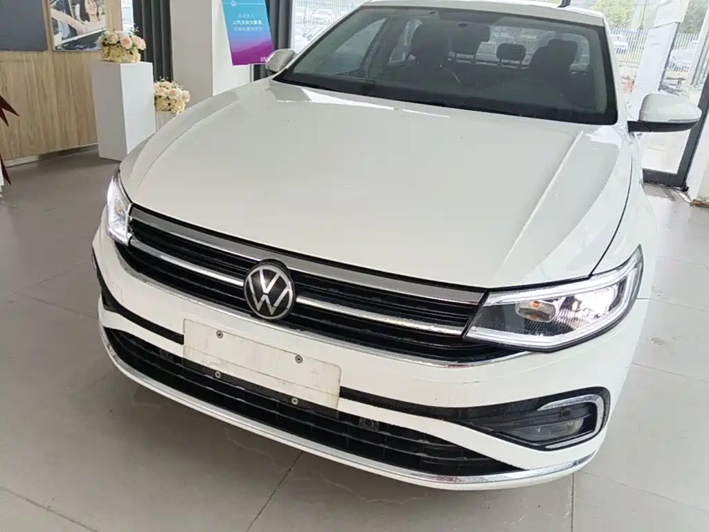 Volkswagen Bora — миниатюра 3