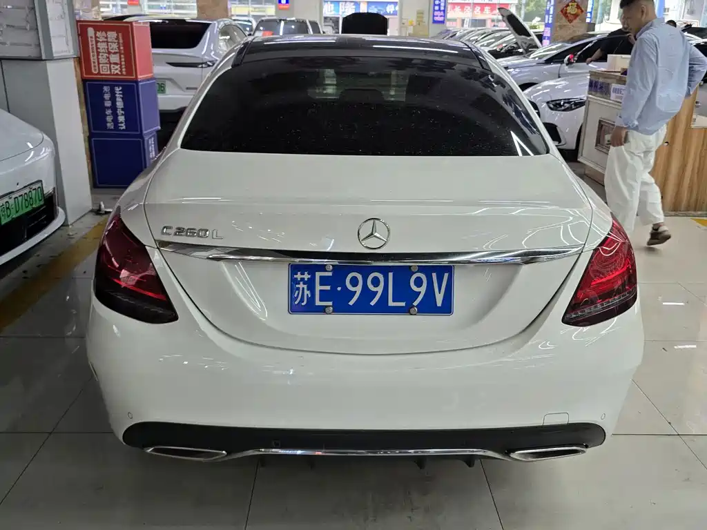Mercedes-Benz C-Class — миниатюра 10