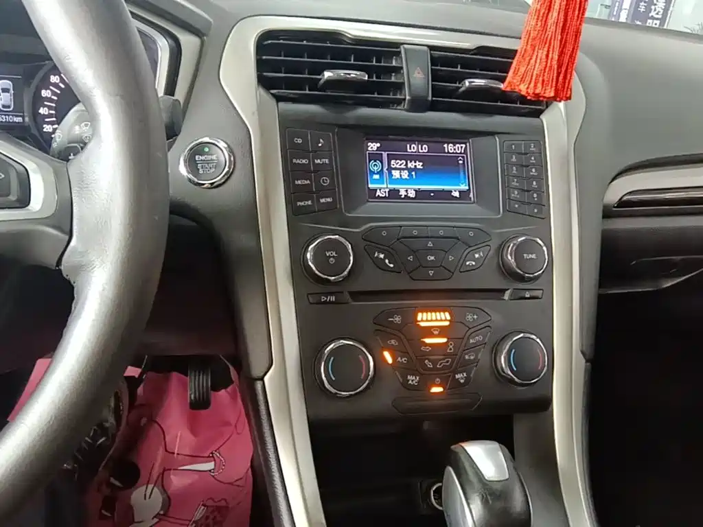 Ford Mondeo — миниатюра 13