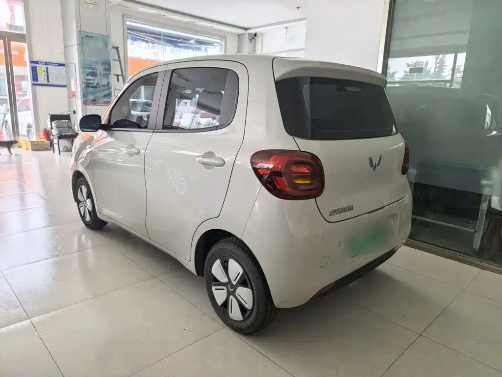 Wuling MINIEV — миниатюра 9