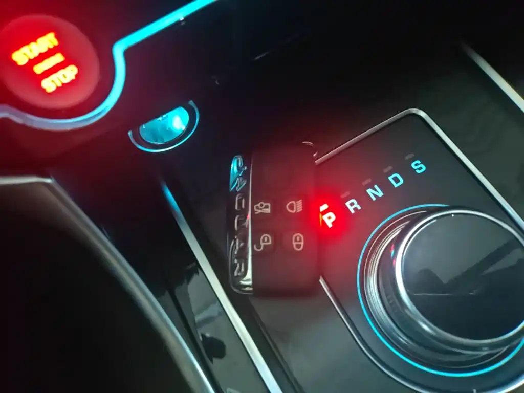 Jaguar XFL — миниатюра 9