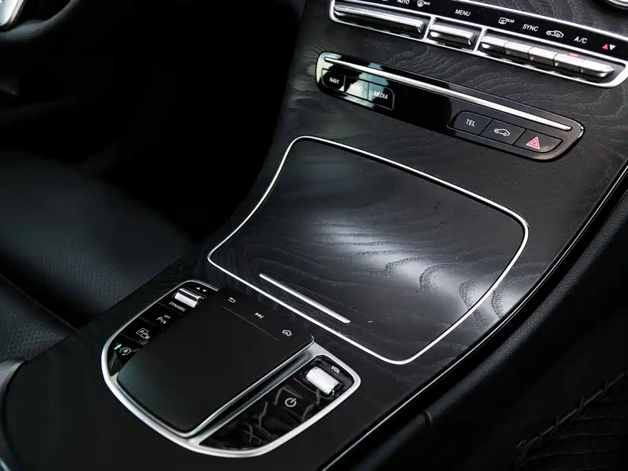 Mercedes-Benz C-Class — миниатюра 12