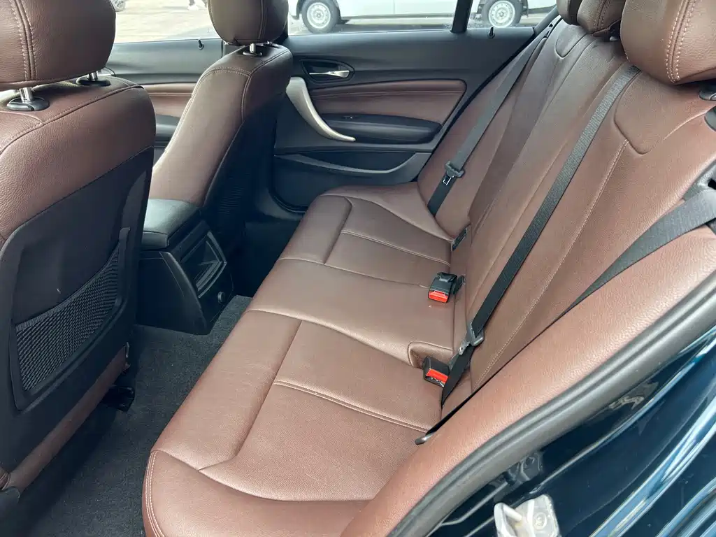 BMW 1 Series (Import) — миниатюра 6