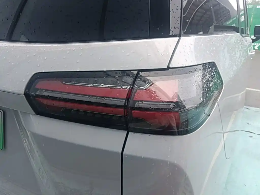 Wuling Xingguang 730 New Energy — миниатюра 8