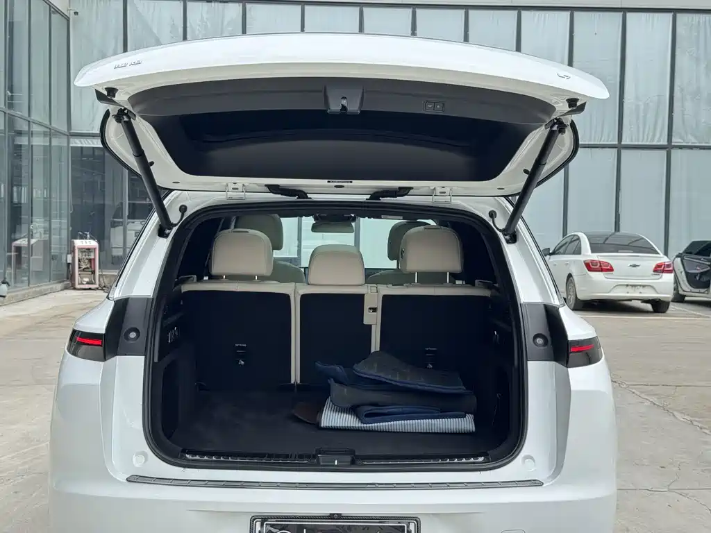 Li Auto Li L7 — миниатюра 16