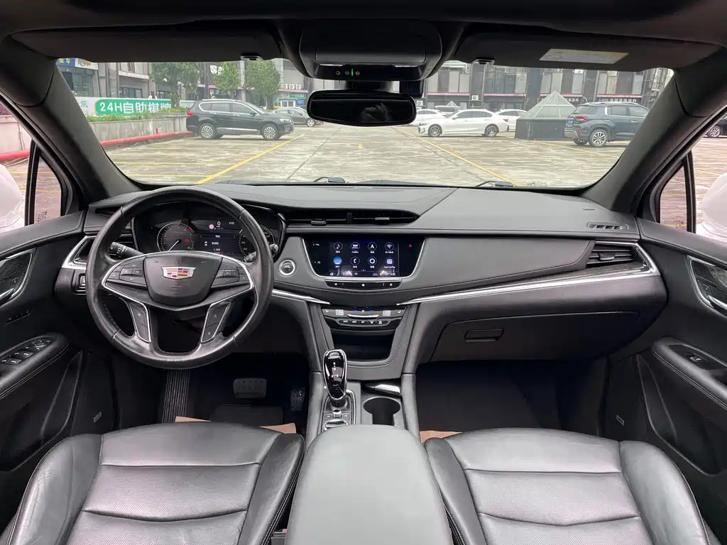 Cadillac XT5 — миниатюра 6