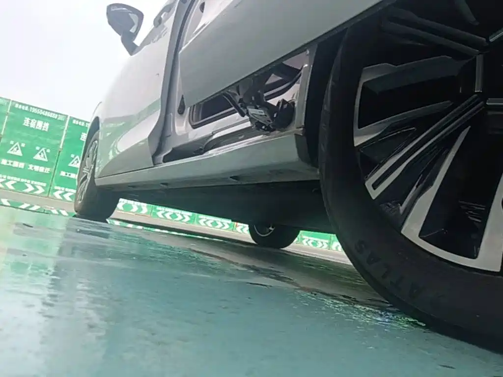 Wuling Xingguang 730 New Energy — миниатюра 22