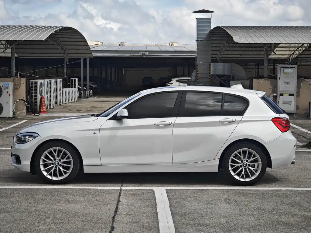 BMW 1 Series (Import) — миниатюра 4