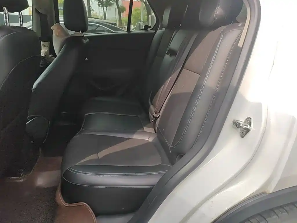 Chevrolet Trax — миниатюра 17