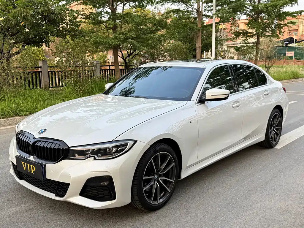 BMW 3 Series 2022