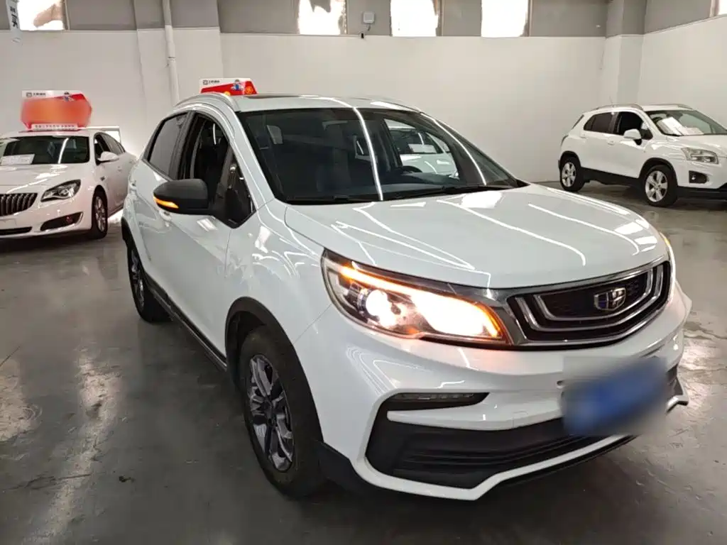 Geely Vision X3 — миниатюра 4