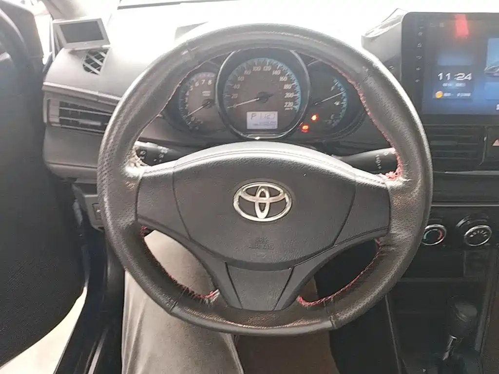 Toyota Yaris L — миниатюра 11