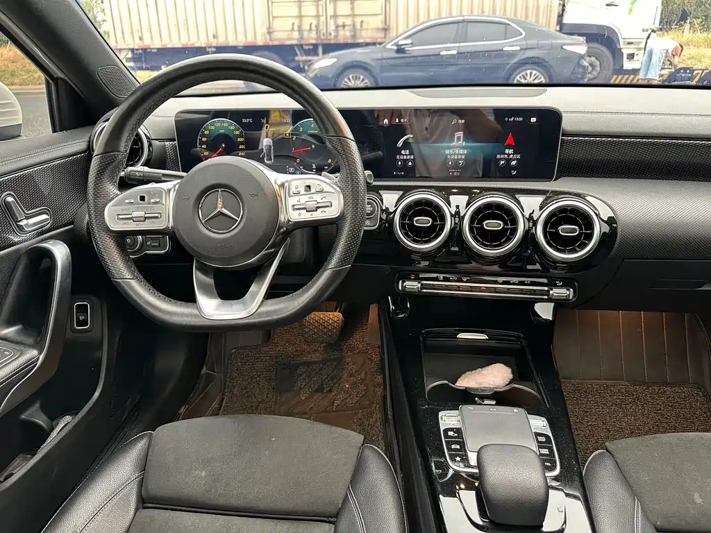 Mercedes-Benz A-Class — миниатюра 13