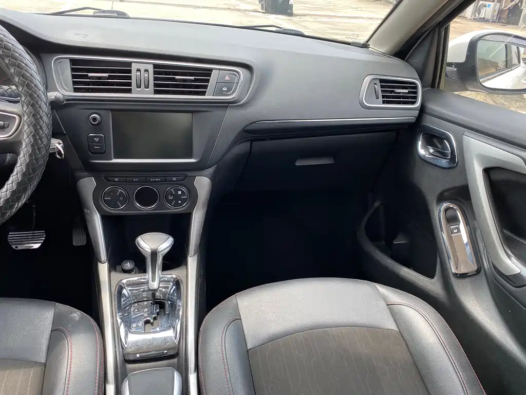 Citroen C3-XR — миниатюра 12