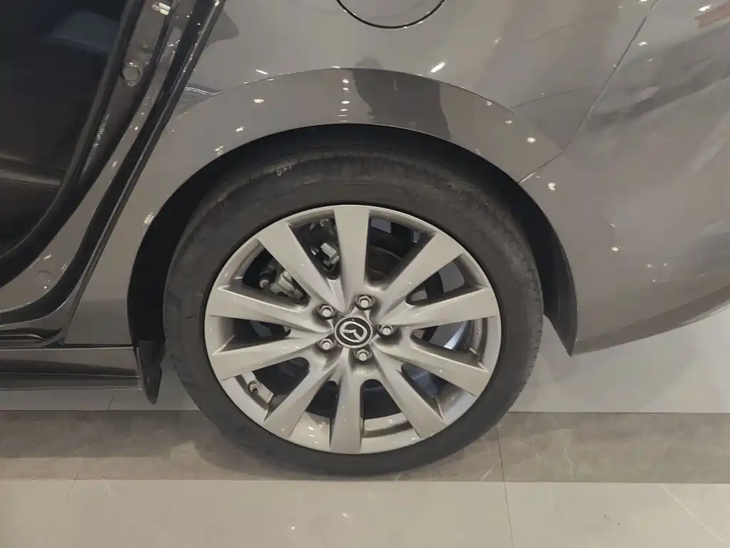 Mazda 3 Axela — миниатюра 7