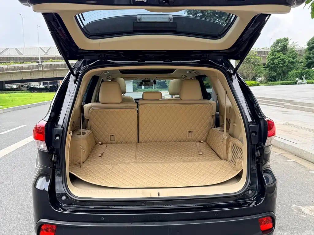 Toyota Highlander — миниатюра 14