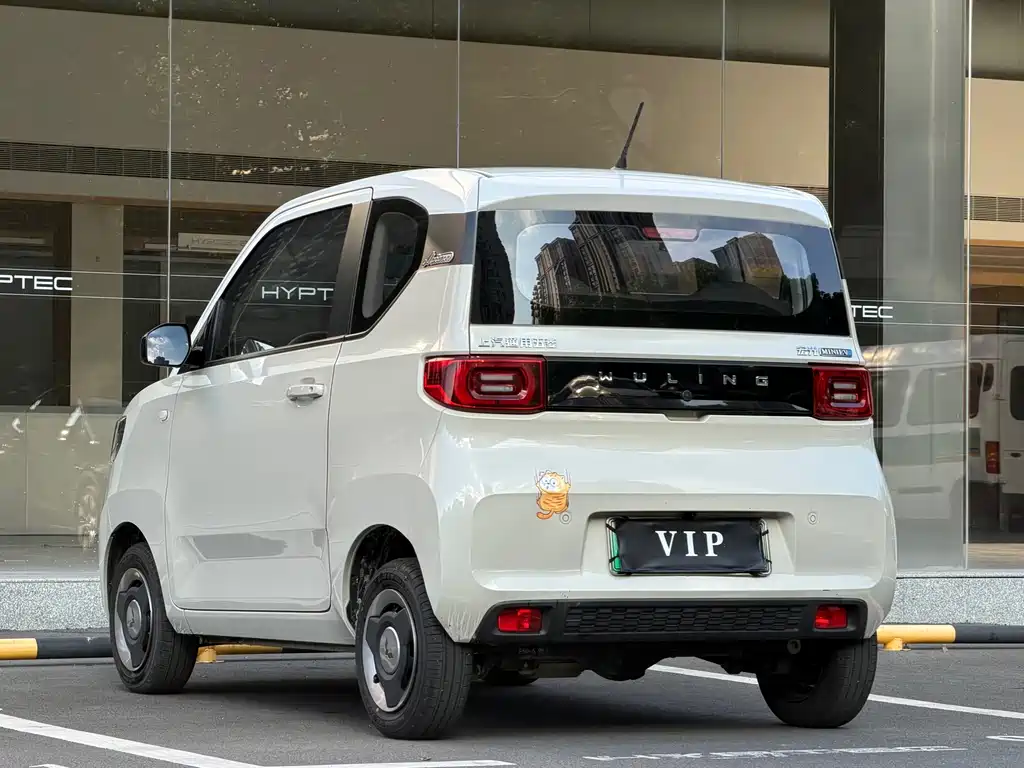 Wuling MINIEV — миниатюра 8