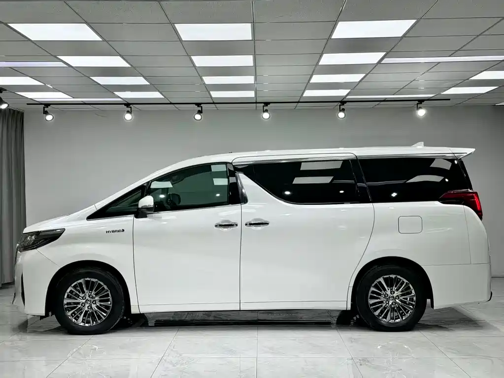 Toyota Alphard 2020 2.5L Luxury