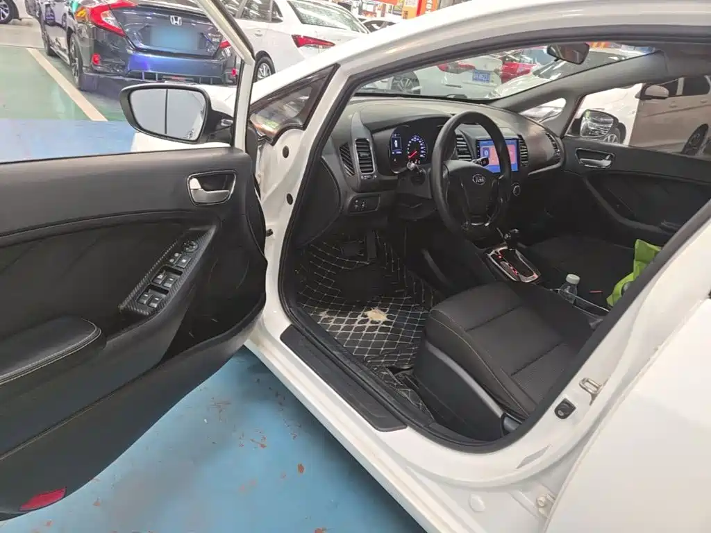 Kia K3 — миниатюра 16