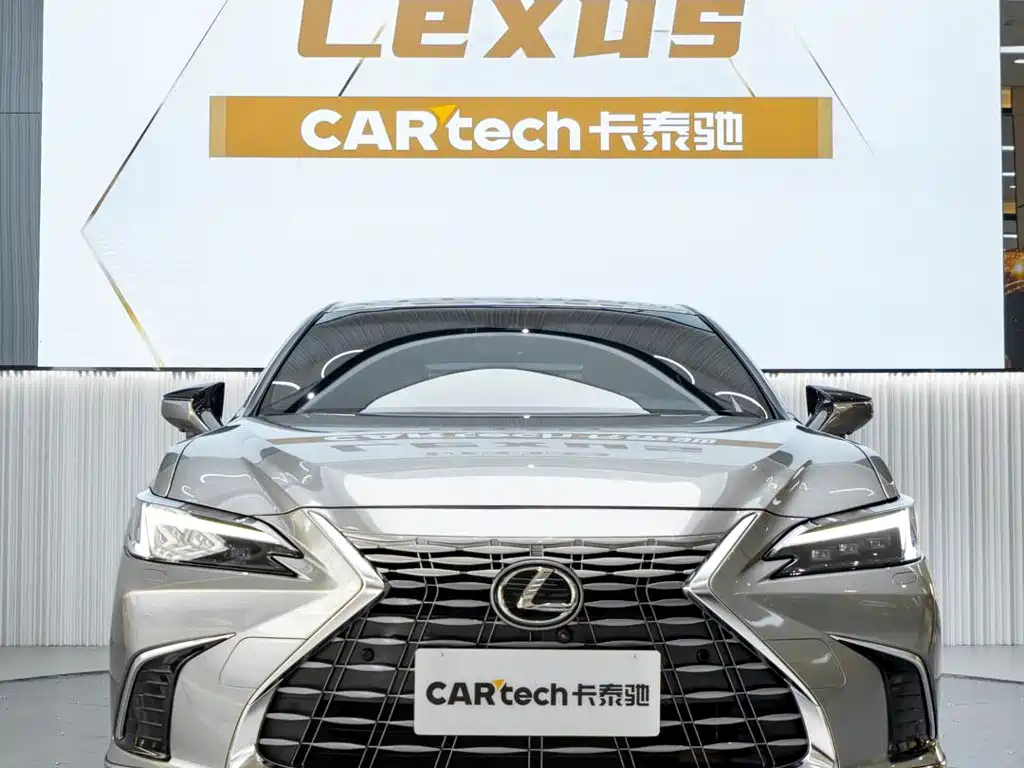 Lexus ES — миниатюра 2