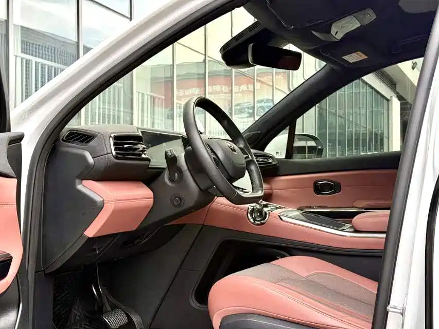 NIO EC6 — миниатюра 5