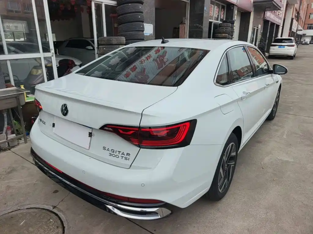 Volkswagen Sagitar — миниатюра 7