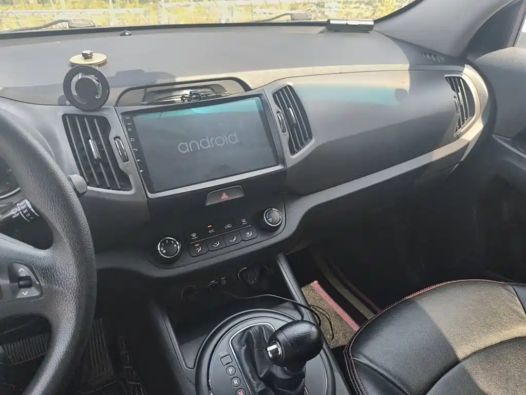 Kia Sportage — миниатюра 14