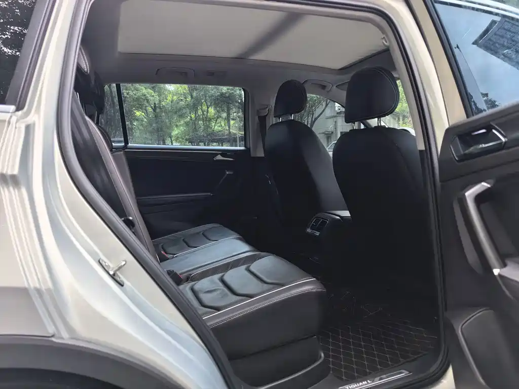 Volkswagen Tiguan L — миниатюра 13