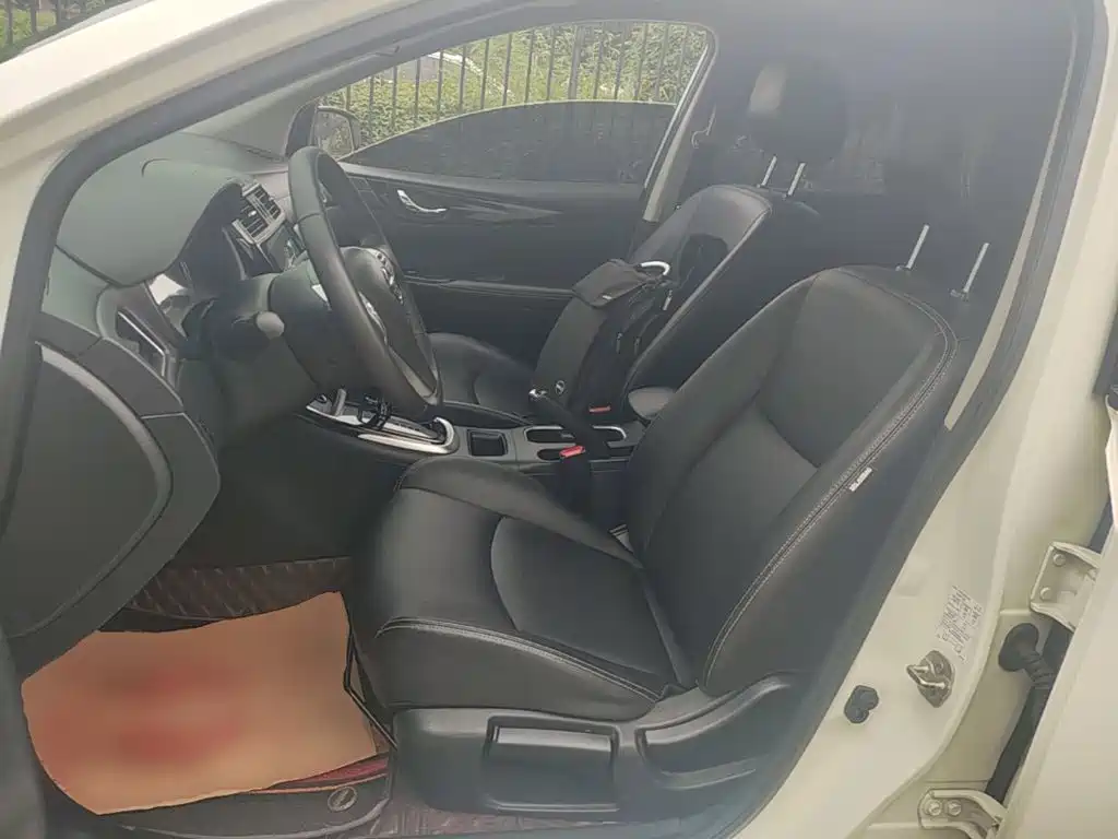 Nissan Tiida — миниатюра 15