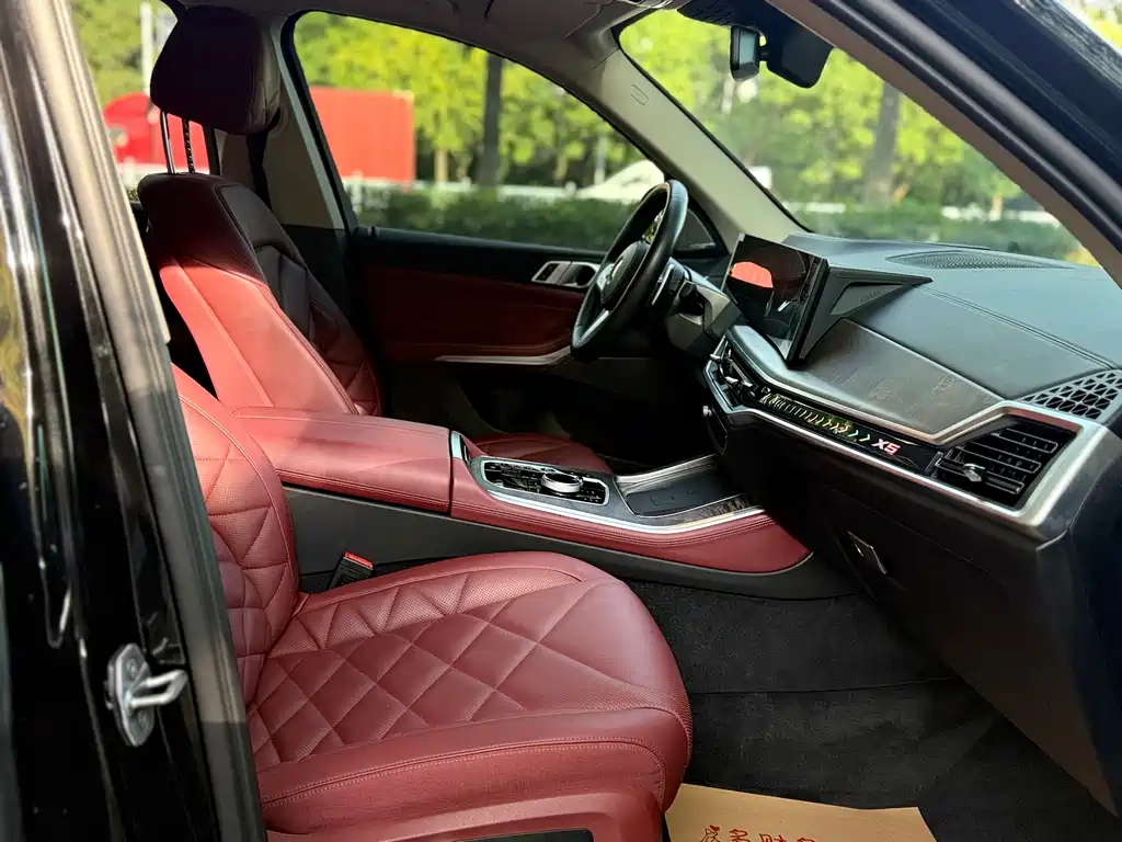 BMW X5 2023 xDrive 40Li Premium M Sport