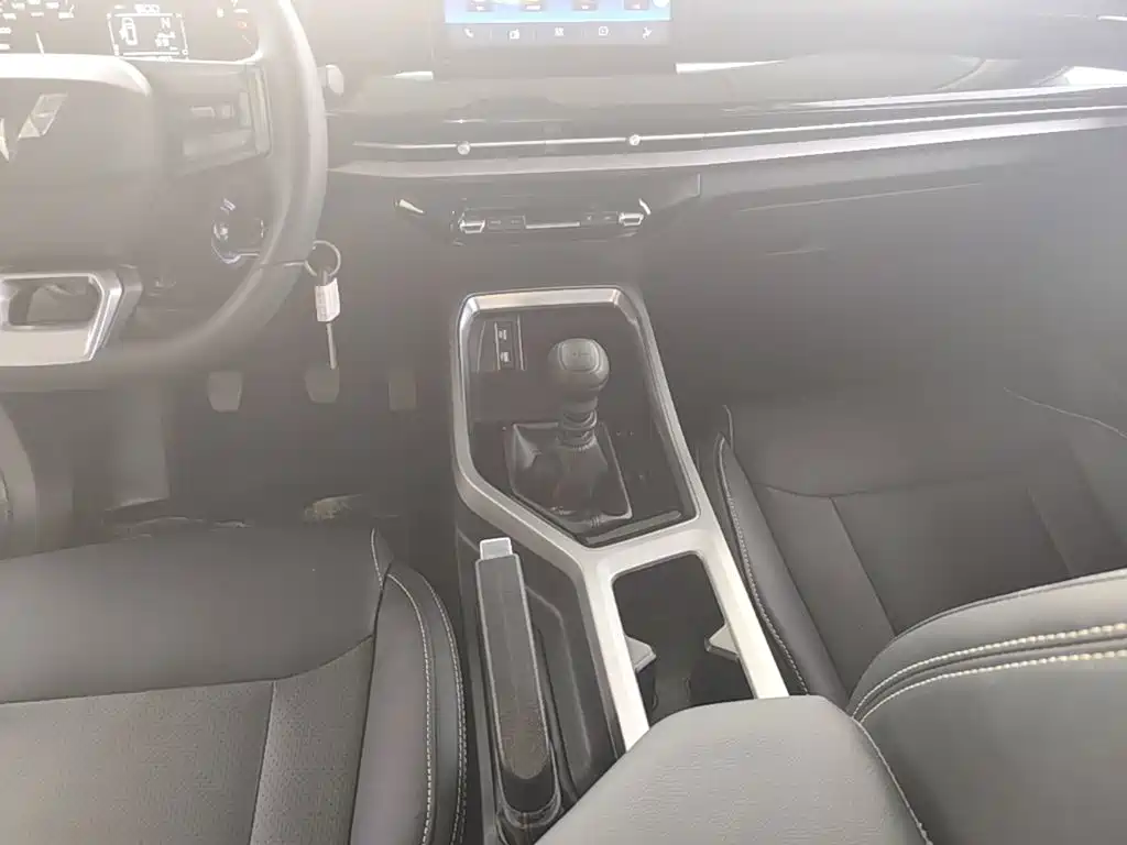 Wuling Jiachen — миниатюра 14