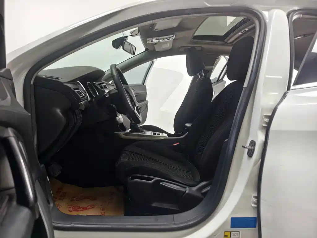 Peugeot 408 — миниатюра 11