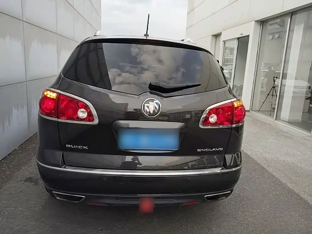 Buick Enclave — миниатюра 6