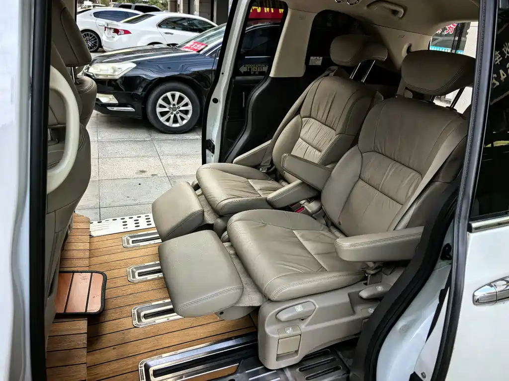 Honda Odyssey — миниатюра 8